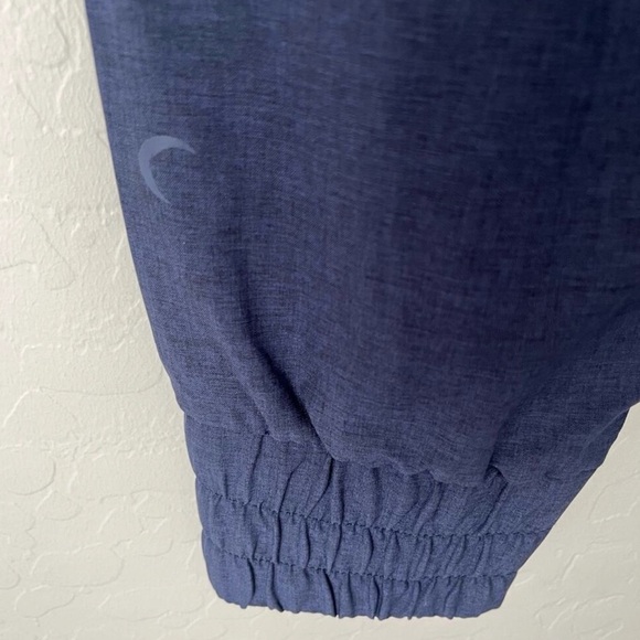 Medium Zyia perfection joggers navy blue with POCKETS Super Comfy & Lightweight - Picture 11 of 15